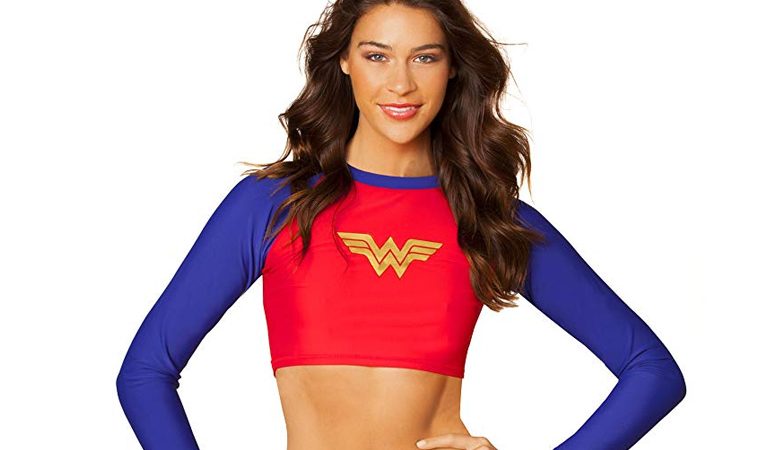 WONDER WOMAN CROP RASH GUARD SWIMWEAR