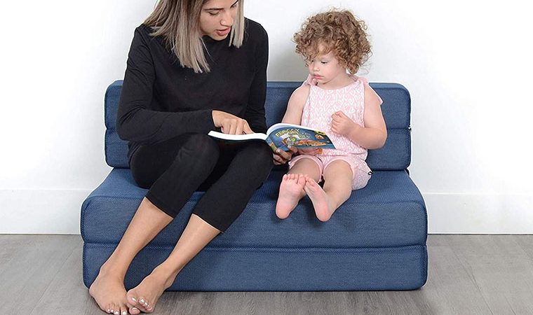 TRI-FOLDING FOAM SOFA BED