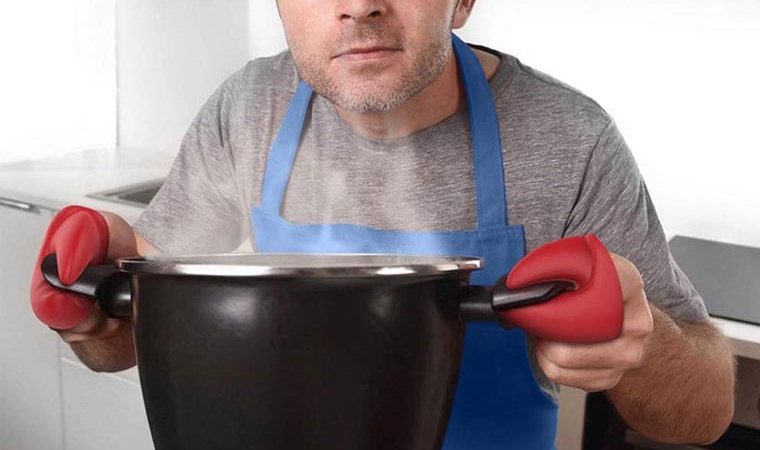 RED LOBSTER COOKING GLOVES